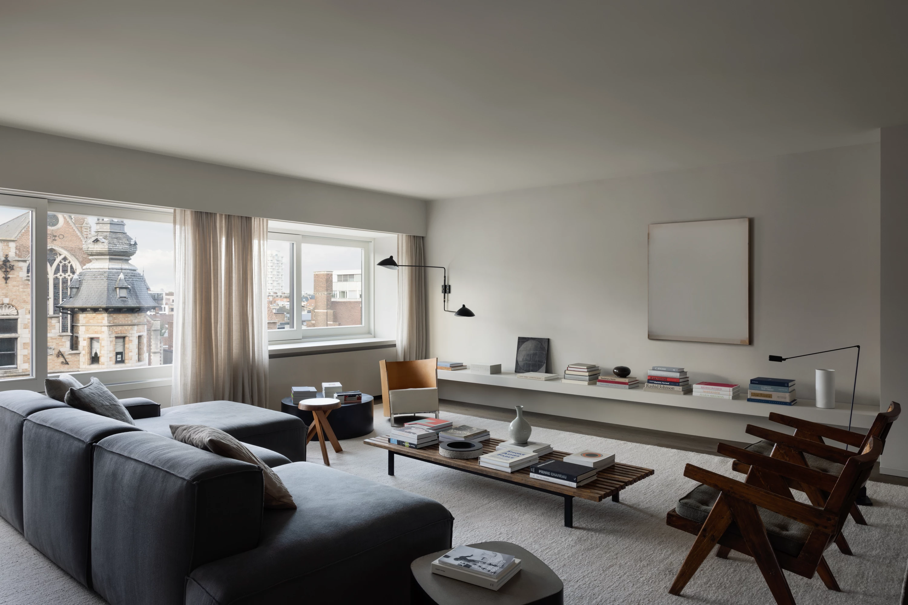 Apartment L&R